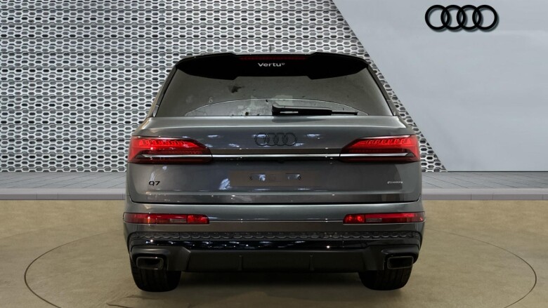 Audi Q7 3.0 TDI Quattro 286 Black Edition 5dr Tiptronic Diesel Estate